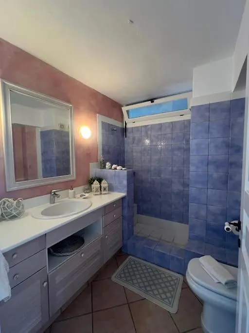 Azure Bianca Beach Villa Diaporos 0*,